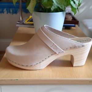 Sandgrens Maya Clogs Sand size 40 / US size 9